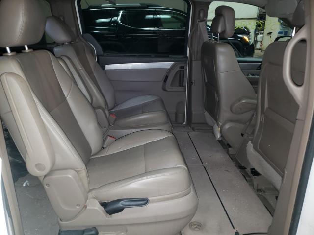 2011 VOLKSWAGEN ROUTAN SE 2V4RW3DGXBR625695
