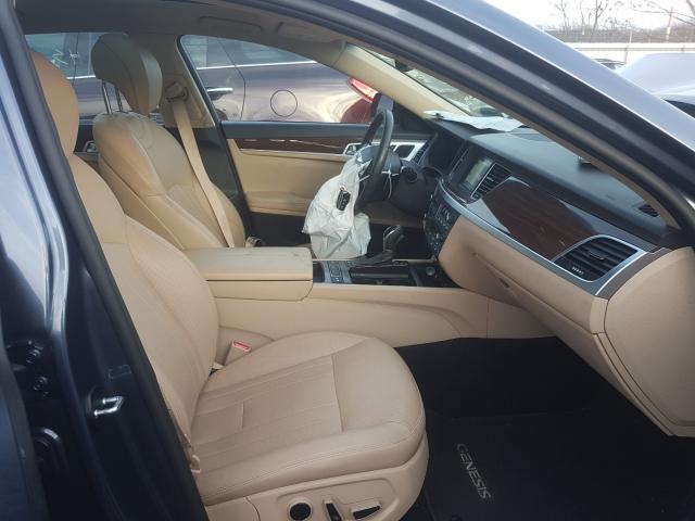 2016 HYUNDAI GENESIS 3. KMHGN4JE3GU110198