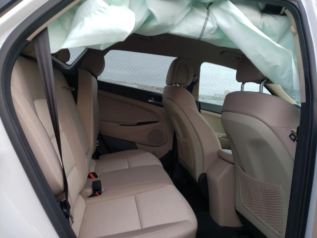 2018 HYUNDAI TUCSON SE KM8J2CA42JU700741