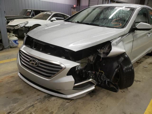 2016 HYUNDAI SONATA SE 5NPE24AF5GH390147