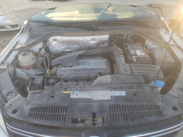 2016 VOLKSWAGEN TIGUAN WVGAV7AX0GW601700