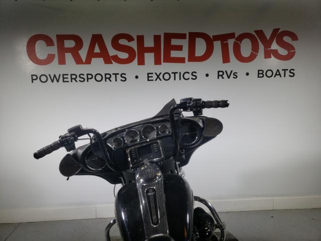 2017 HARLEY-DAVIDSON FLHX STREE 1HD1KBC15HB623045