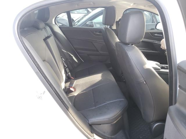 2017 JAGUAR XE PREMIUM SAJAD4BG4HA964876