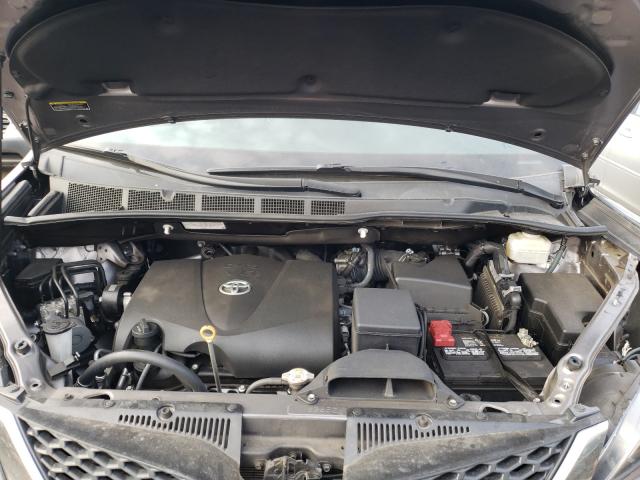 2017 TOYOTA SIENNA SE 5TDXZ3DC1HS797460