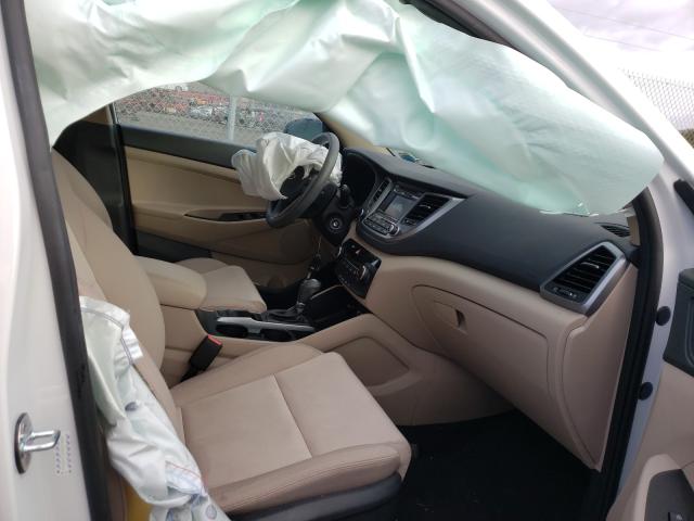 2018 HYUNDAI TUCSON SE KM8J2CA42JU700741
