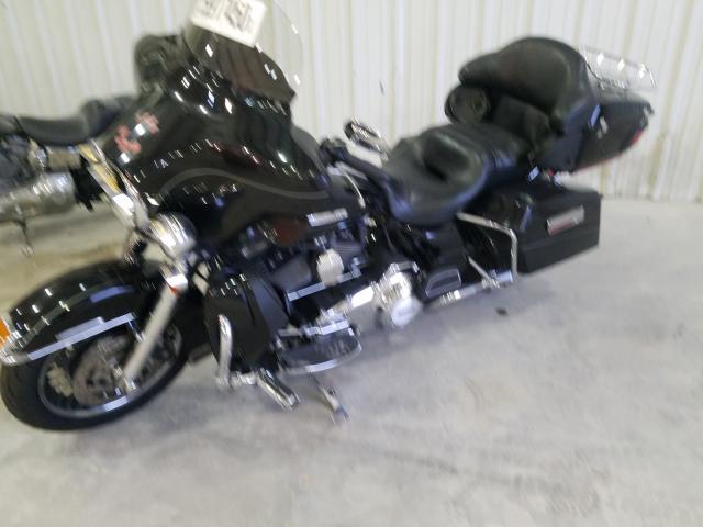 2011 HARLEY-DAVIDSON FLHTK 1HD1KEM12BB615587