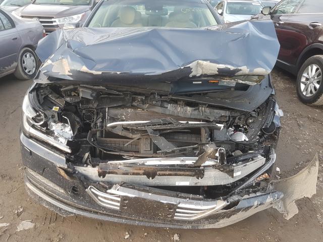 2016 HYUNDAI GENESIS 3. KMHGN4JE3GU110198