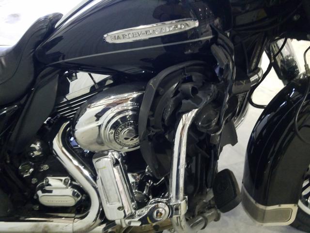 2011 HARLEY-DAVIDSON FLHTK 1HD1KEM12BB615587