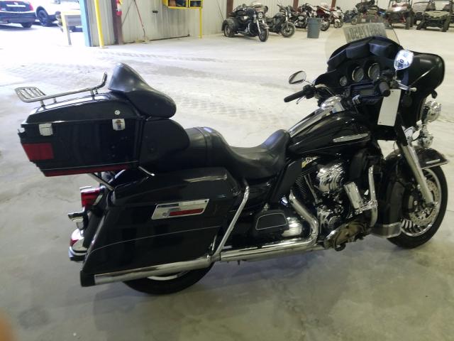 2011 HARLEY-DAVIDSON FLHTK 1HD1KEM12BB615587