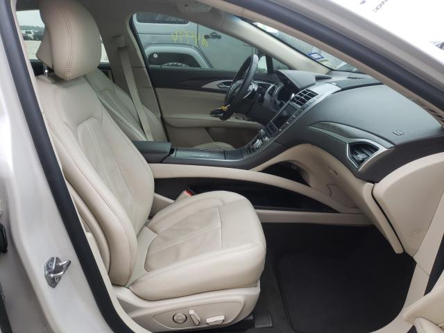 2019 LINCOLN MKZ RESERV 3LN6L5E95KR623876