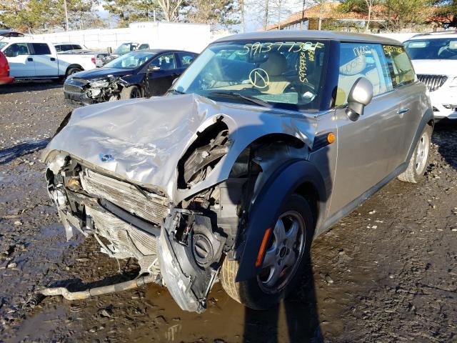 2010 MINI COOPER WMWMF3C55ATZ64177