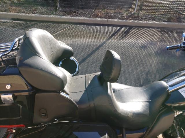2009 HARLEY-DAVIDSON FLHTCU 1HD1FC4189Y630739