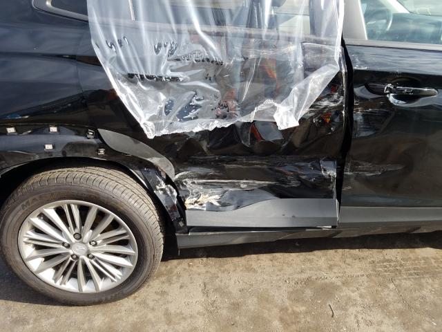2018 HYUNDAI KONA SEL KM8K2CAA5JU180805