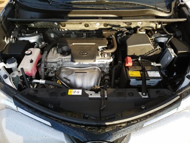 2018 TOYOTA RAV4 LE - JTMBFREV8JJ210146