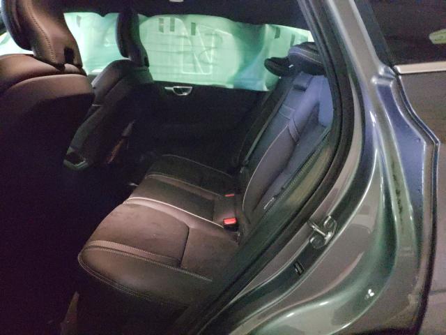 2019 VOLVO XC60 T6 R- LYVA22RM9KB231582