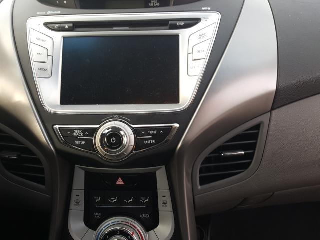 2011 HYUNDAI ELANTRA GL KMHDH4AE8BU132720