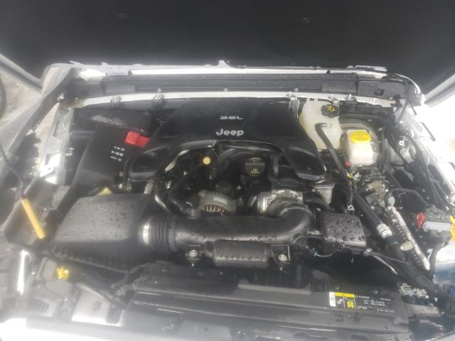 2018 JEEP WRANGLER 1C4HJXDG2JW105458
