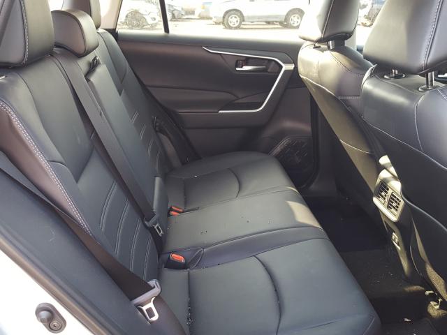 2019 TOYOTA RAV4 XLE P 2T3C1RFV4KW032398