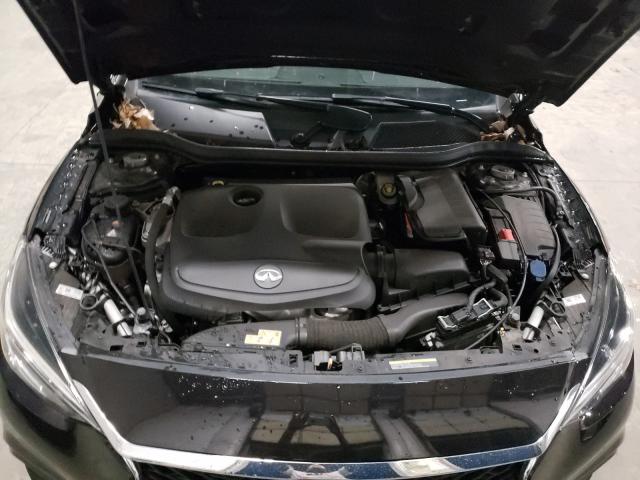 2017 INFINITI QX30 BASE SJKCH5CR6HA016526