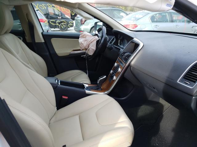 2017 VOLVO XC60 T6 IN YV449MRUXH2111012