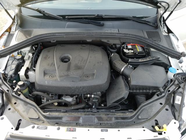 2017 VOLVO XC60 T6 IN YV449MRUXH2111012