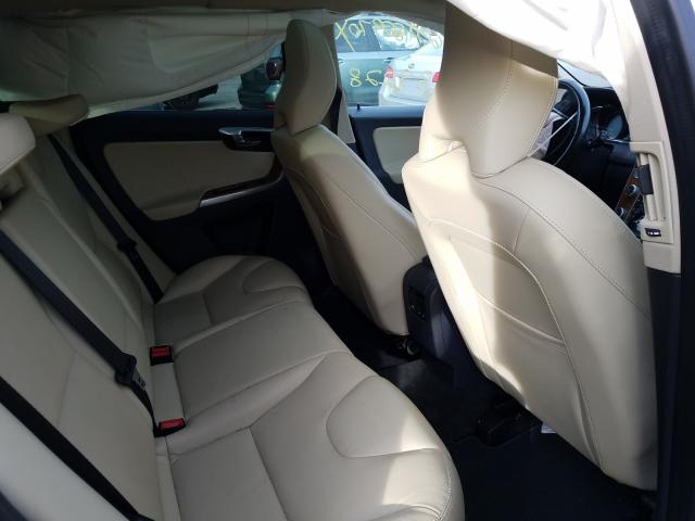 2017 VOLVO XC60 T6 IN YV449MRUXH2111012