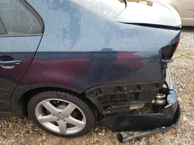 2010 VOLKSWAGEN JETTA LIMI 3VWAZ7AJ0AM106308