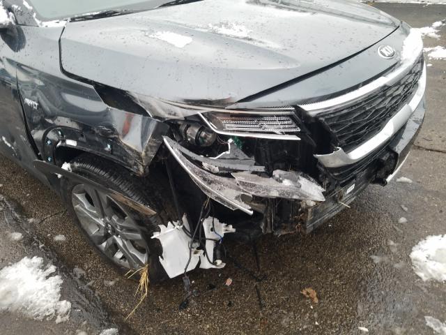 2021 KIA SELTOS S KNDEUCAA5M7076149