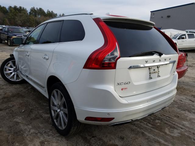 2017 VOLVO XC60 T6 IN YV449MRUXH2111012