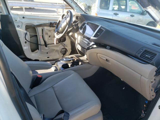 2017 HONDA PILOT TOUR 5FNYF6H92HB021405