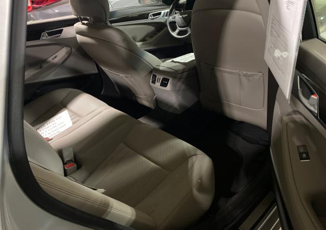 2018 GENESIS G80 BASE KMHGN4JE8JU262579