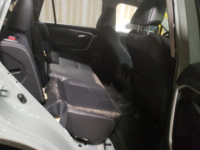 2019 TOYOTA RAV4 XLE P JTMA1RFV3KD015502