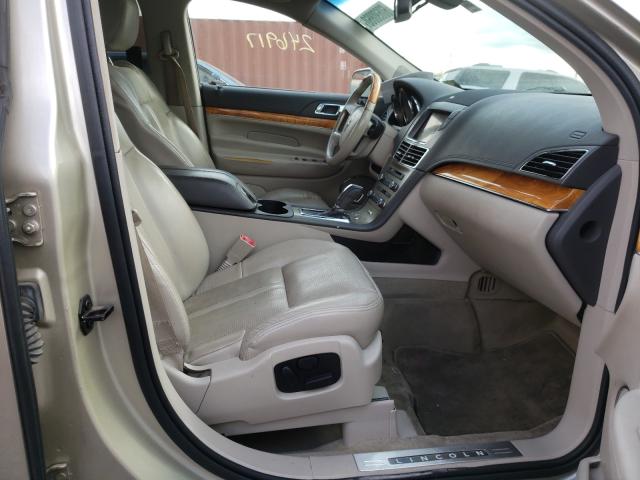 2011 LINCOLN MKT 2LMHJ5FR1BBJ51269
