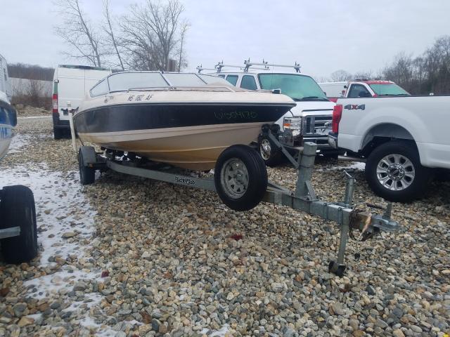 Salvage boats for sale at Warren, MA auction: 1993 Sunbird Bowrider