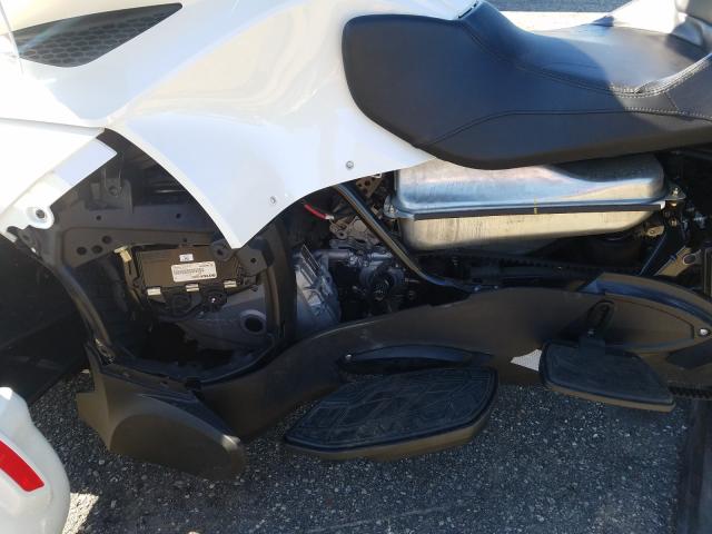 2019 CAN-AM SPYDER ROA 2BXNBDD22KV001895