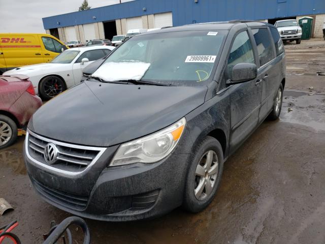 2011 VOLKSWAGEN ROUTAN SEL 2V4RW5DG3BR643144