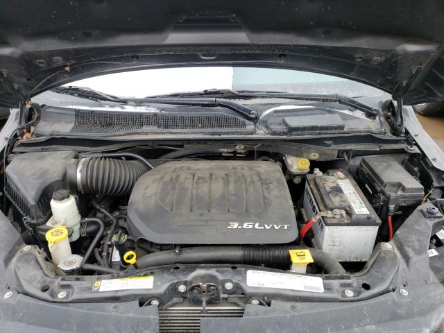 2011 VOLKSWAGEN ROUTAN SEL 2V4RW5DG3BR643144