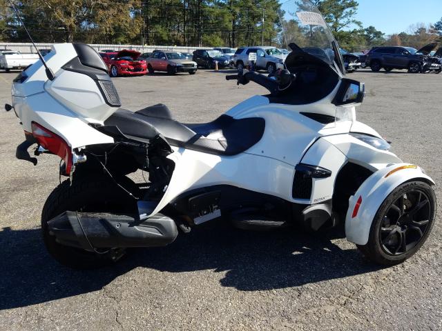 2019 CAN-AM SPYDER ROA 2BXNBDD22KV001895