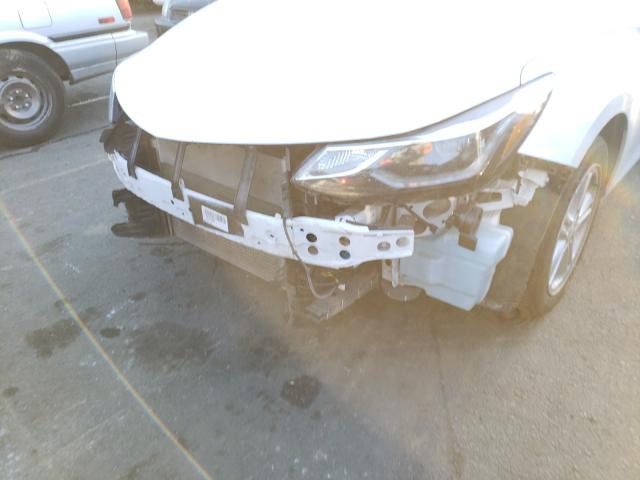 2018 CHEVROLET CRUZE LT - 1G1BE5SM0J7111687