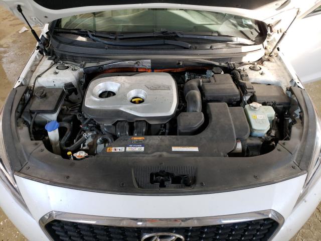 2016 HYUNDAI SONATA HYB KMHE24L18GA011548