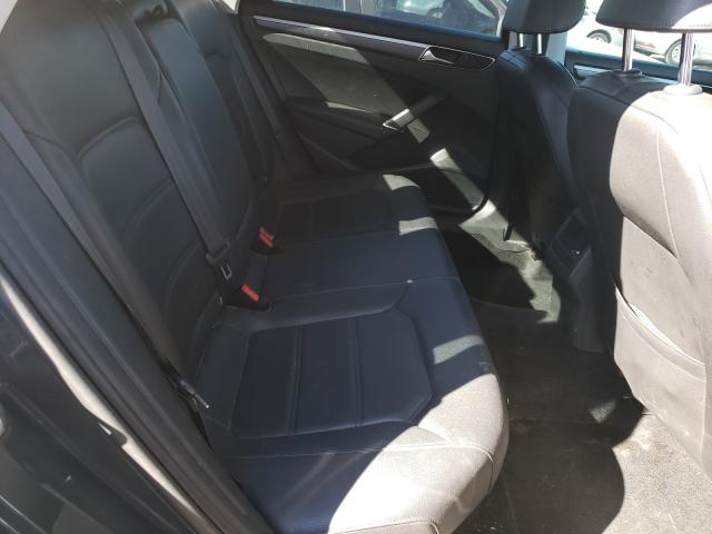 2017 VOLKSWAGEN PASSAT R-L 1VWDT7A3XHC040605