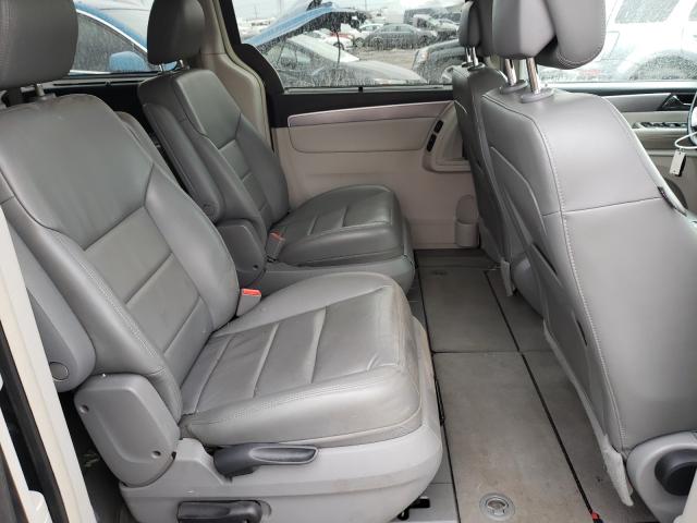 2011 VOLKSWAGEN ROUTAN SEL 2V4RW5DG3BR643144
