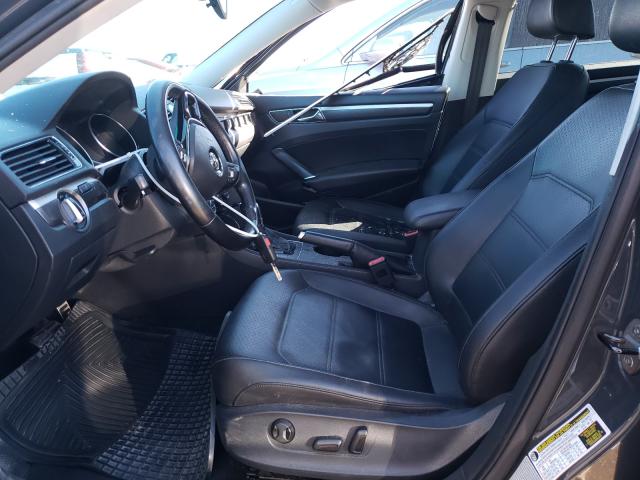 2017 VOLKSWAGEN PASSAT R-L 1VWDT7A3XHC040605