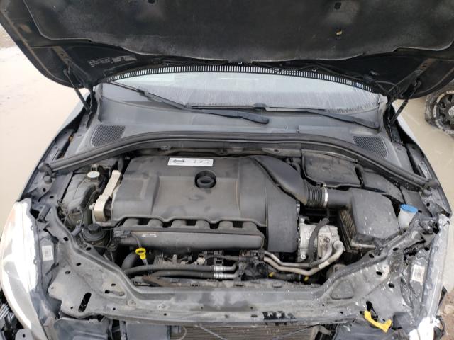 2016 VOLVO XC60 T6 R- YV4902RS8G2794815