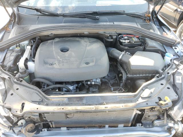 2017 VOLVO XC60 T5 IN YV440MDUXH2089935