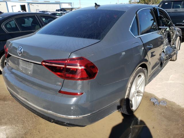 2017 VOLKSWAGEN PASSAT R-L 1VWDT7A3XHC040605