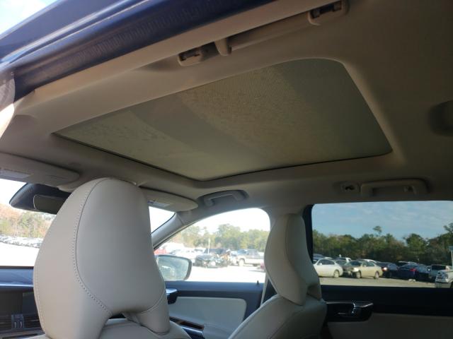 2017 VOLVO XC60 T5 IN YV440MDUXH2089935