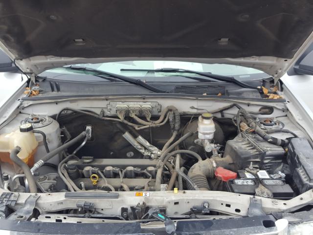 2010 FORD ESCAPE XLS 1FMCU0C72AKA70871