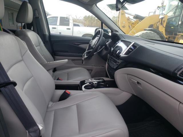 2017 HONDA PILOT TOUR 5FNYF5H90HB003768