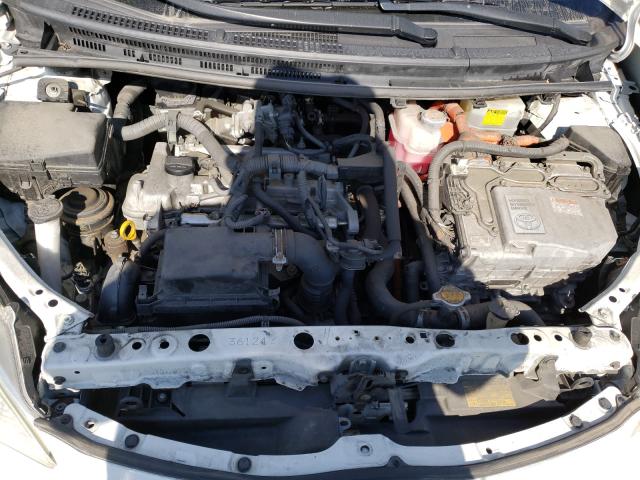 2013 TOYOTA PRIUS C JTDKDTB31D1037418